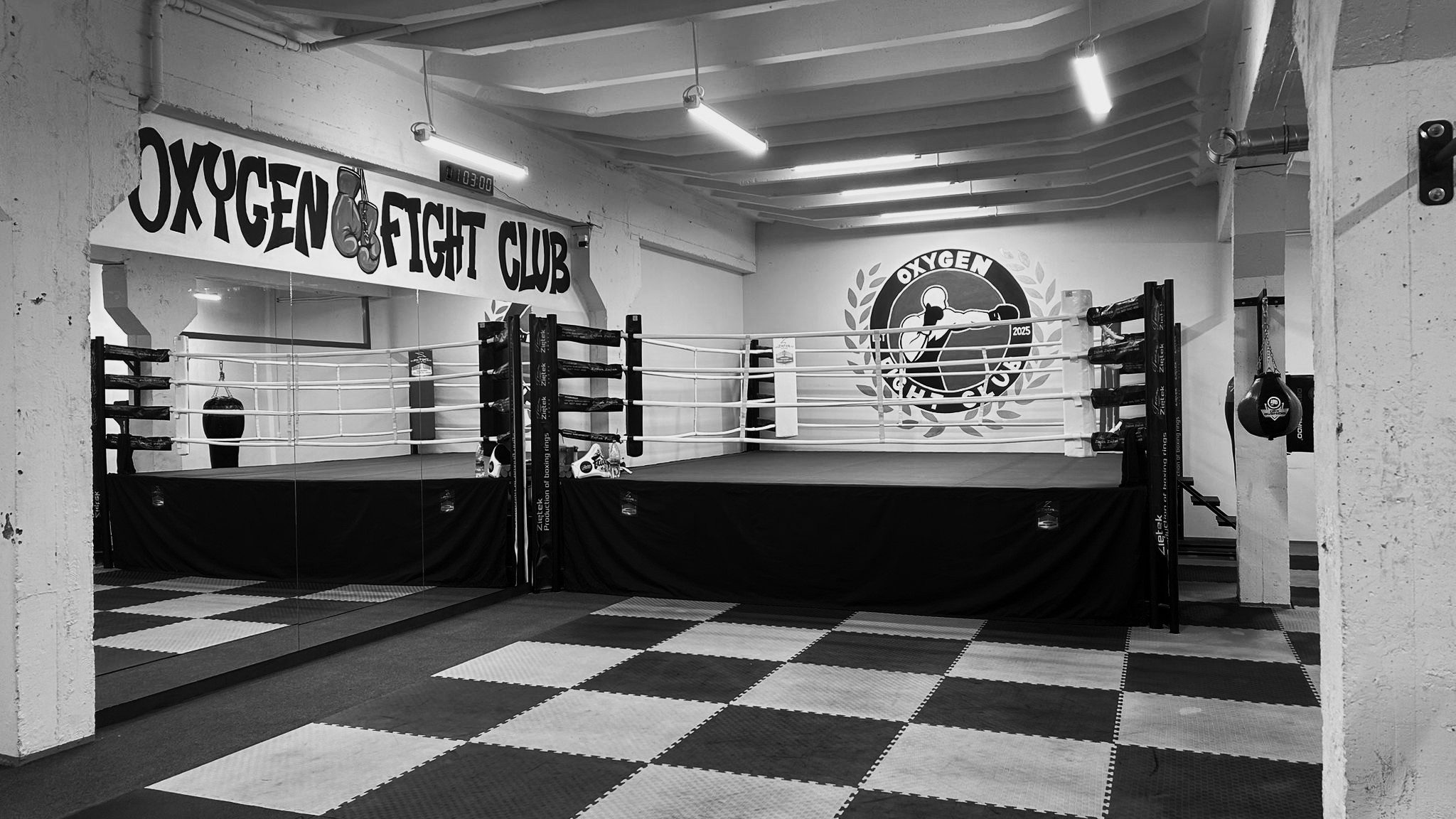 Oxygen Fight Club - Hero